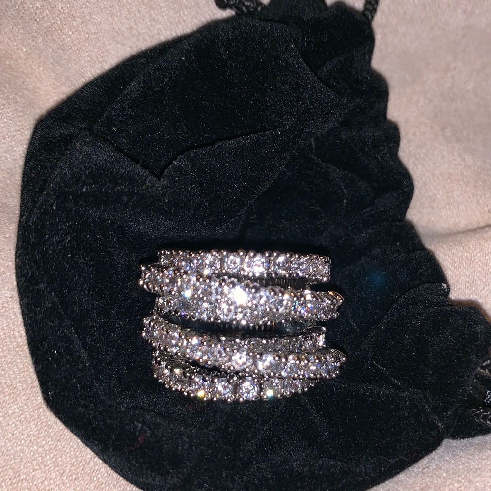 Joan Boyce rhinestone silver tone size 6 ring